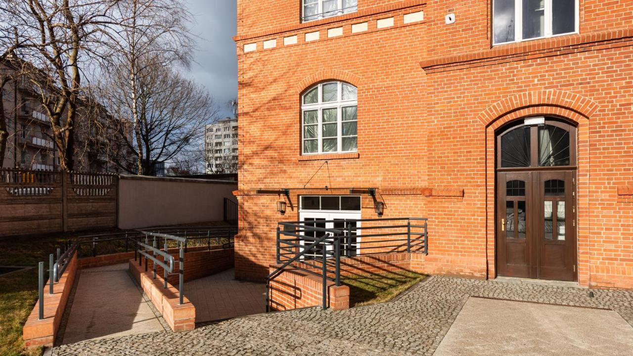 Flatbook - City Center Apartments Waterlane Vintage With Gym Danzica Esterno foto